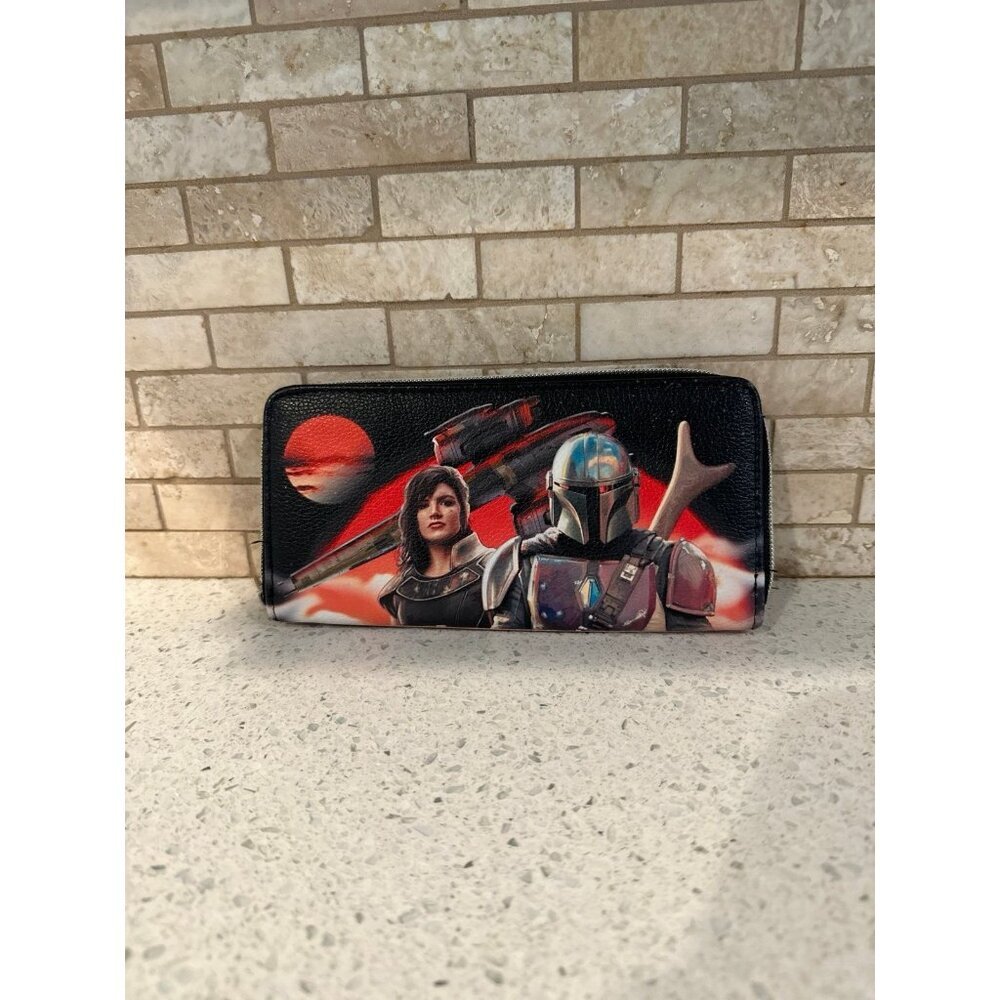 Disney Star Wars The Mandalorian zip around Wallet-